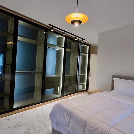 Zeus Tirana Suite Deluxe Exteriör bild