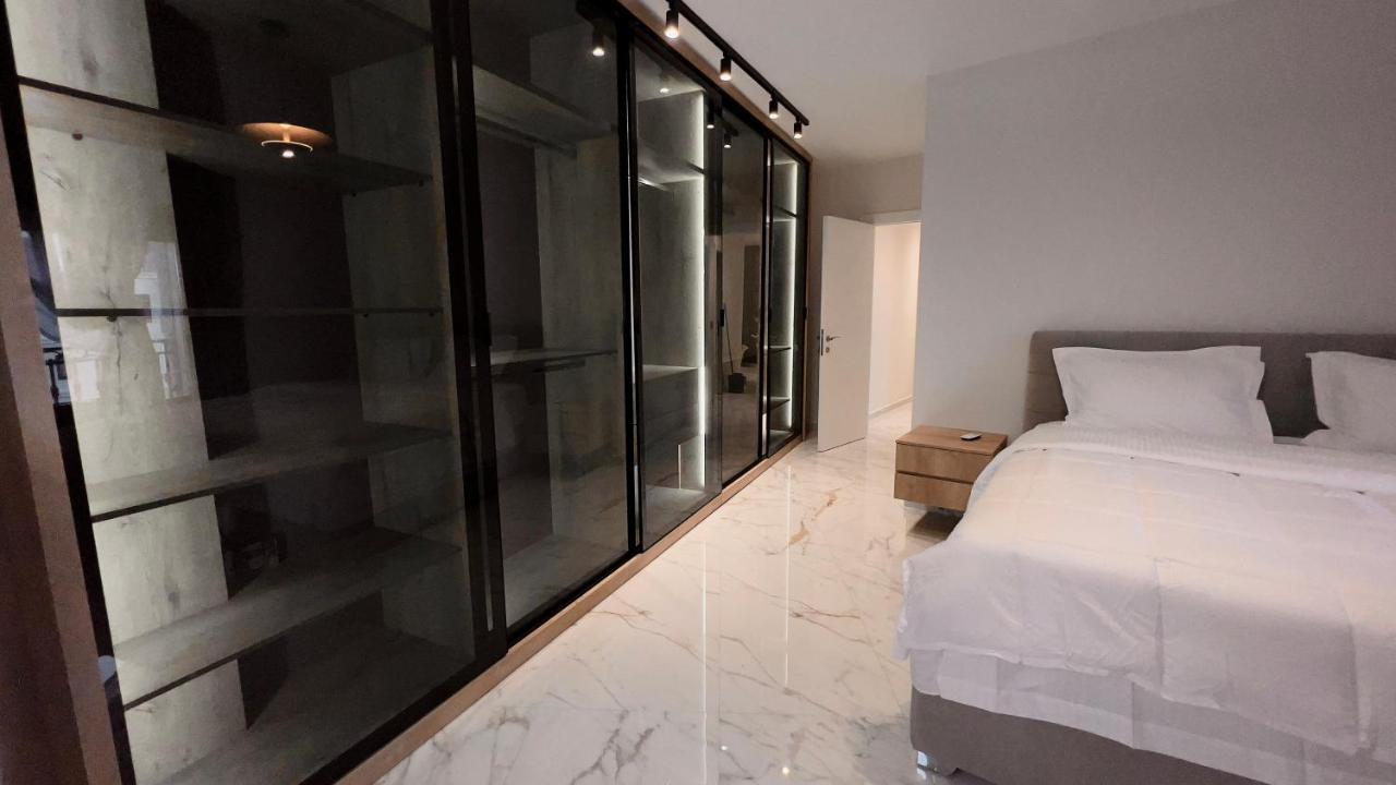 Zeus Tirana Suite Deluxe Exteriör bild