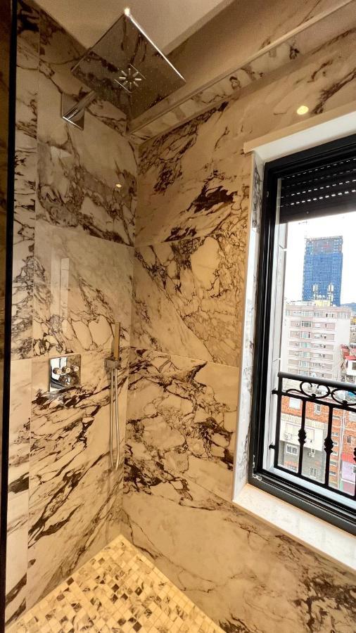 Zeus Tirana Suite Deluxe Exteriör bild